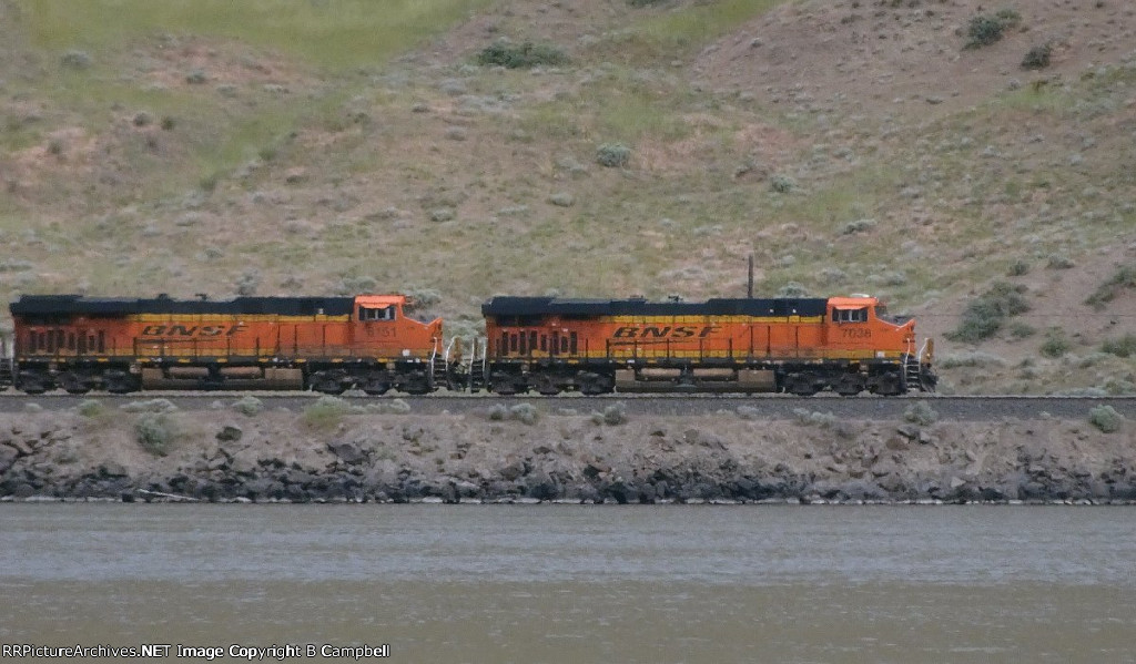 BNSF 7038-BNSF 8151